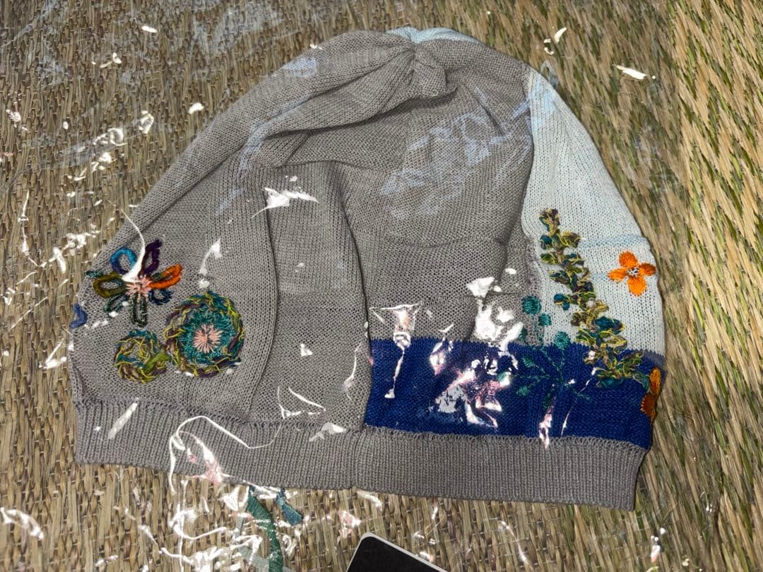 新品未使用　佐藤繊維Masaki Kyoko 刺繍デザインニット帽