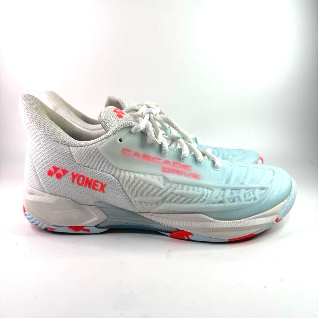 【ヨネックス】25㎝バドミントンシューズ　パワークッション カスケードドライブ