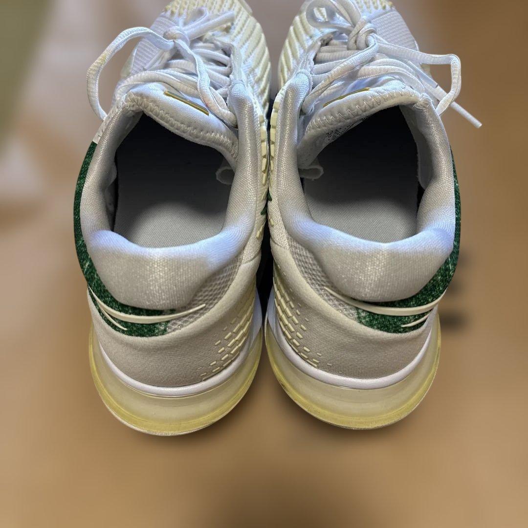 ナイキ テニス シューズ ナダル