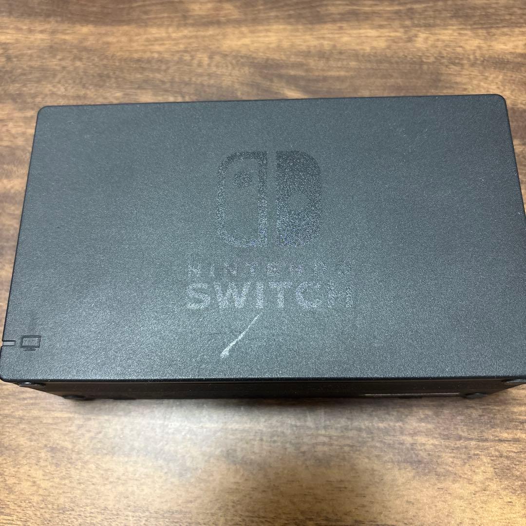ジャンク Switch 本体➕Switch lightワイヤレスコントローラー