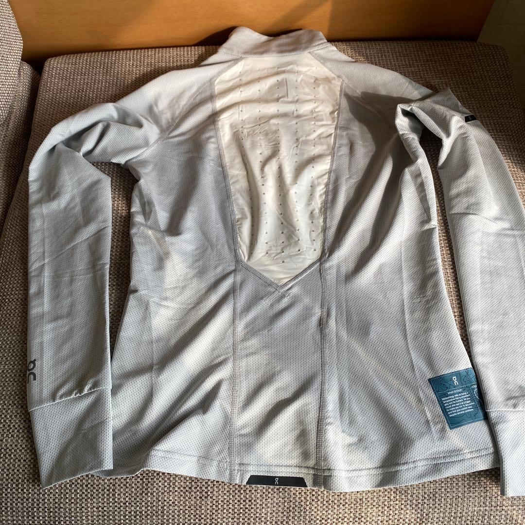 On ハーフジップ 長袖シャツ ライトグレー