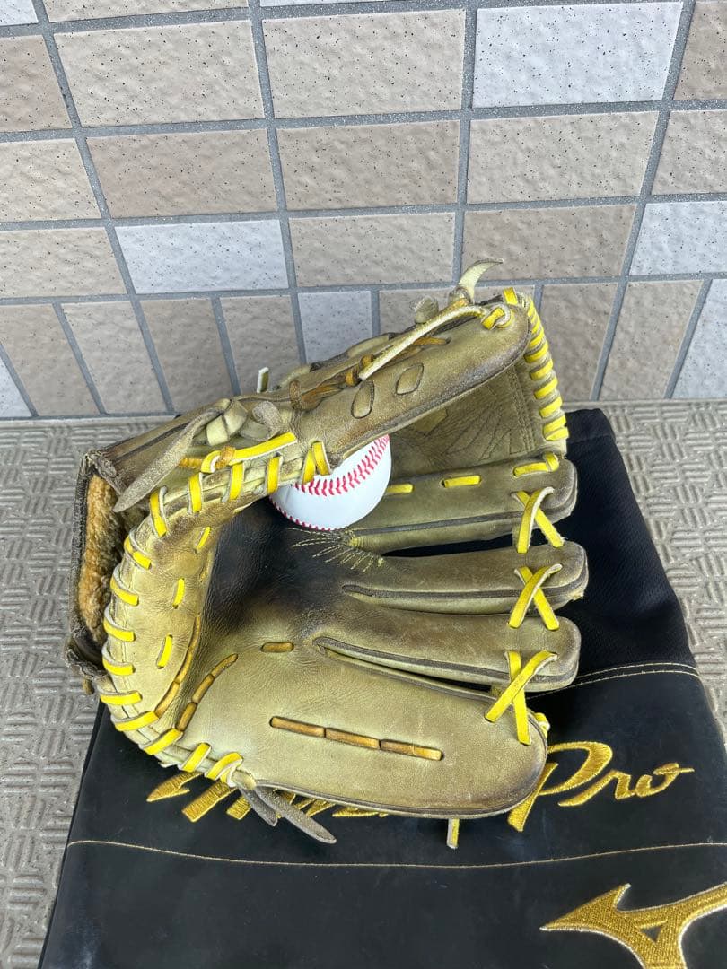 硬式野球グローブ ミズノプロ　投手用