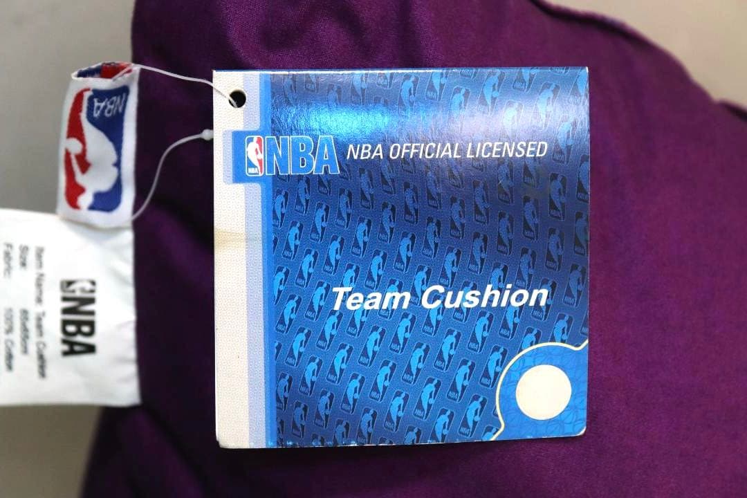 未使用 レイカーズ LAKERS 特大 クッション NBA公式グッズ 65㎝