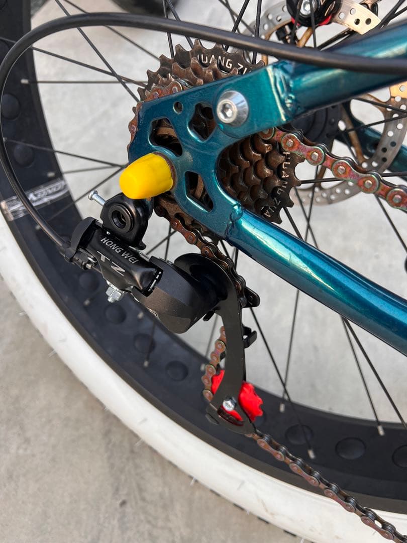 広島より ファットバイク 26インチ 24段変速