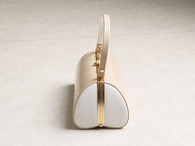 【新品】草履バッグセット　エナメル (ベージュ)　02884