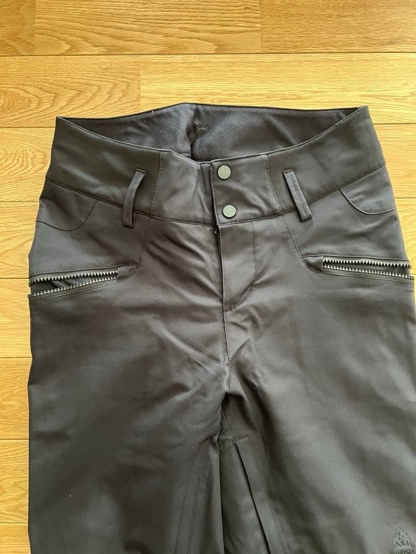 Burton スノーボードパンツ　レディース