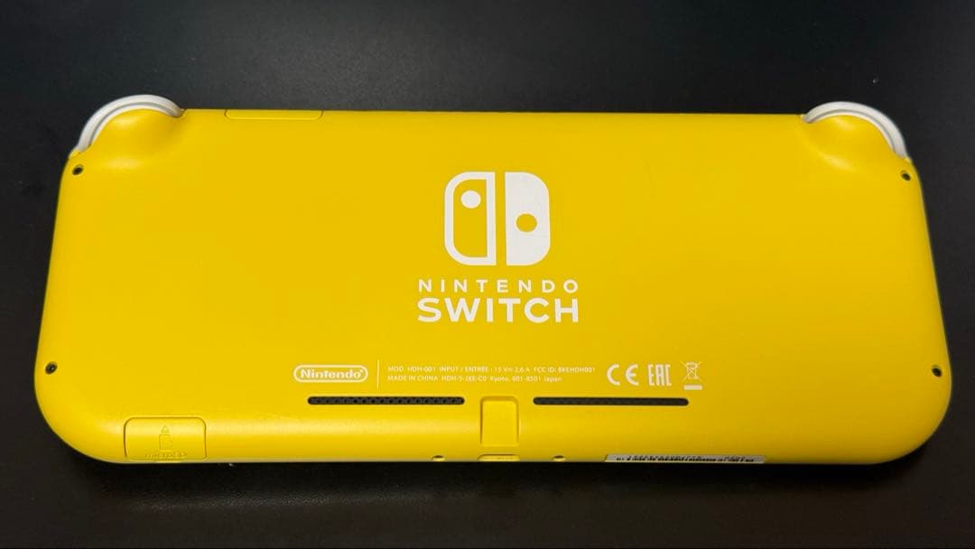 Nintendo Switch Liteイエロー