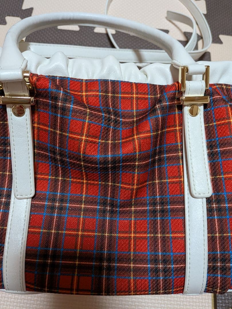 Samantha Thavasa 「ハローキティ」コレクション ハンドバッグ