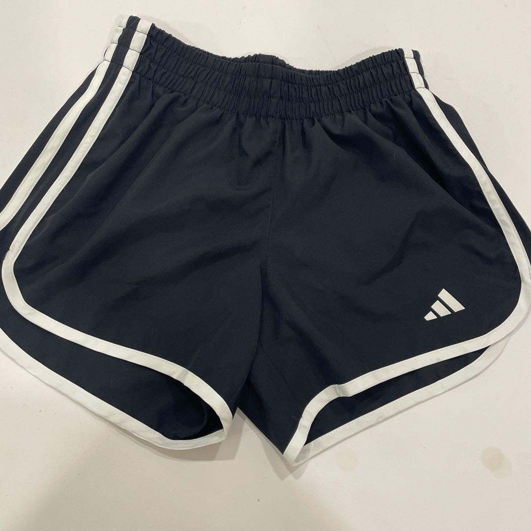 NIKE、ニューバランス　adidasランニングパンツ　3枚