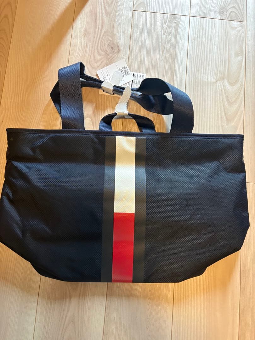   トミーヒルフィガー　シグネチャートートバッグ