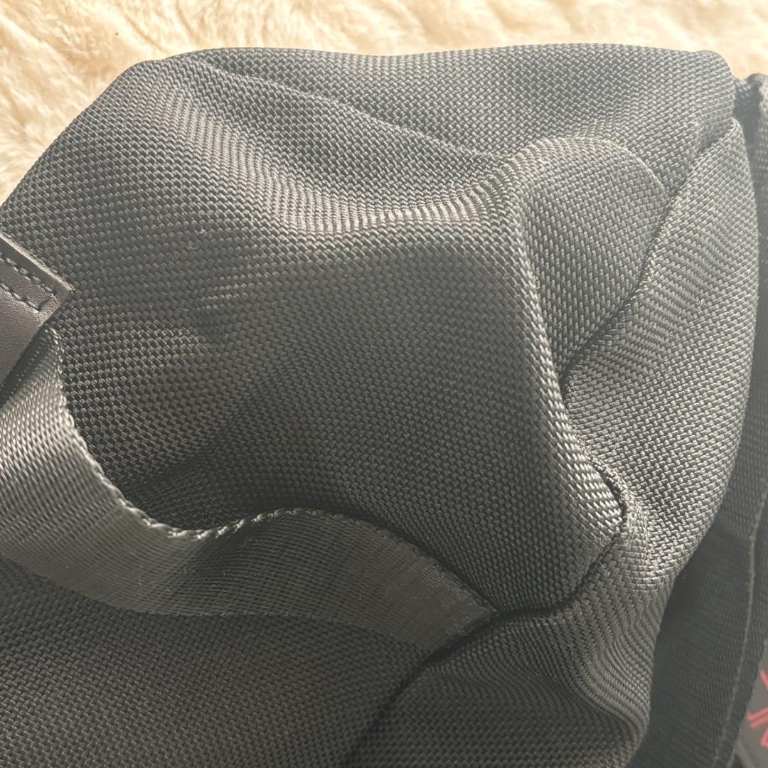 訳あり 希少 TUMI メッセンジャーバッグ ショルダーバッグ ナイロン 黒