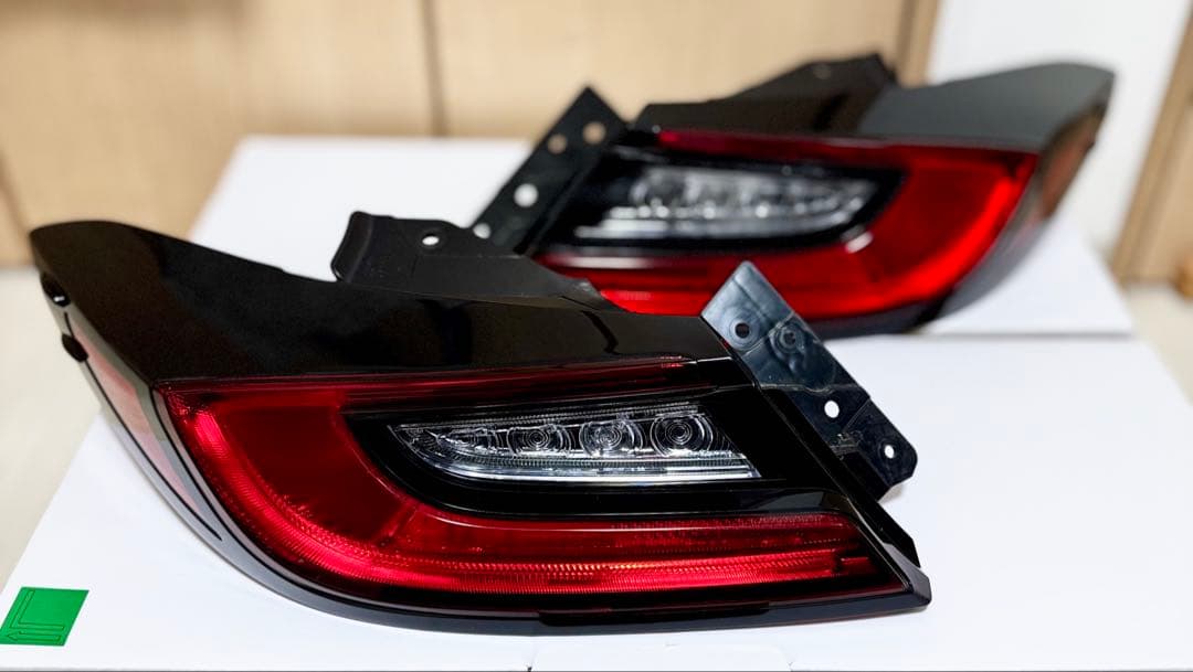 GR86 ZN8 10th Anniversary テールランプ　美品