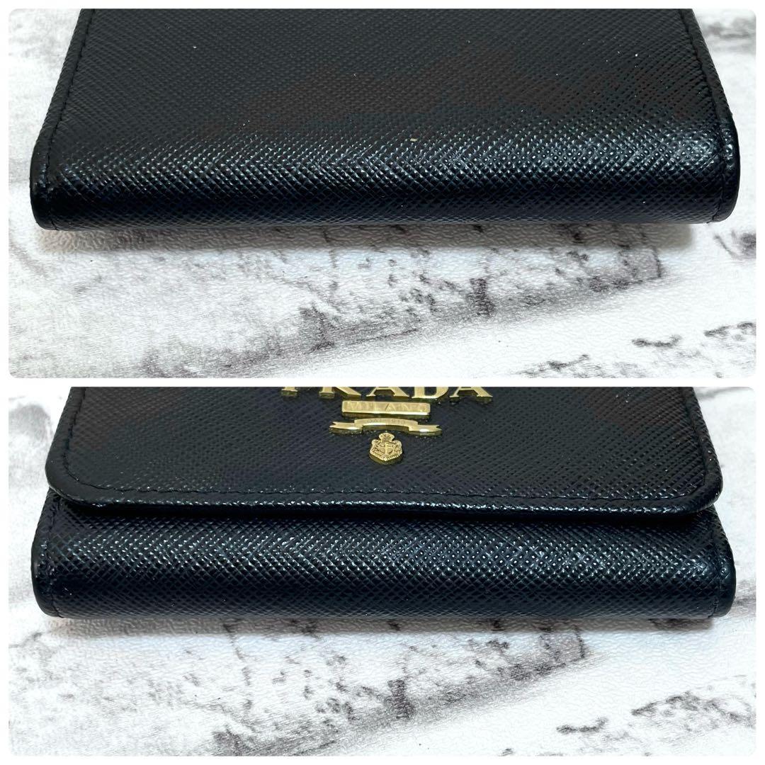 美品✨プラダ　4連キーケース　バイカラー　RFIDタグ　現行　黒