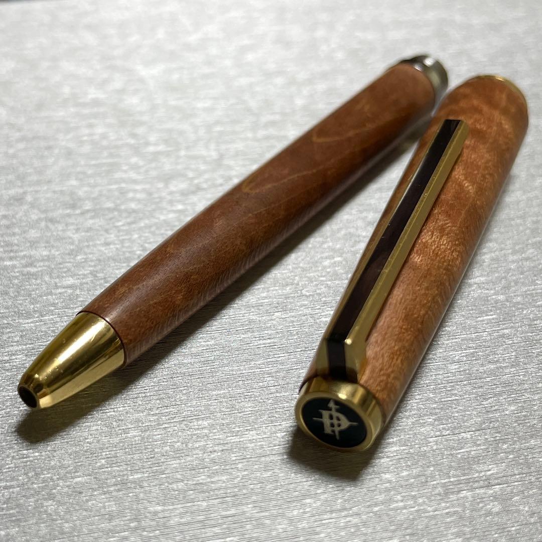 パイロット旧型カスタムカエデ楓ボールペン深い木目の美品希少品木軸 ご縁のある方へ