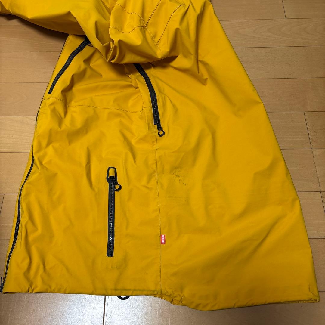 2*6様 美品VOLCOM GORE-TEX ボルコムブライアンイグチ　ウエア上