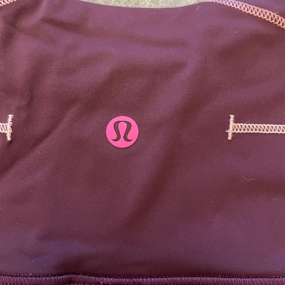 Vネックトップスとレギンスとタンクトップ　3枚セット　ルルレモン