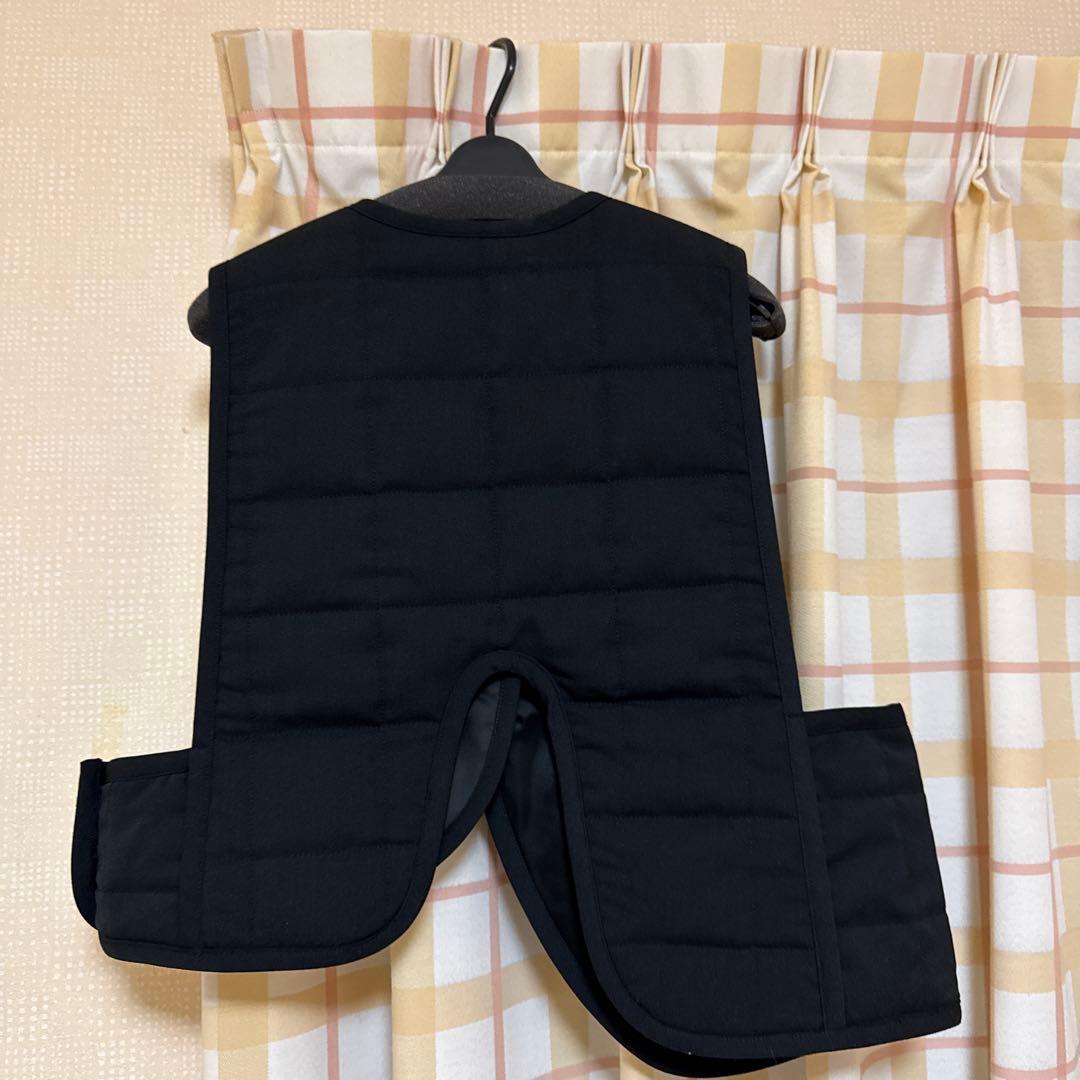 イオレ IORE Reversible Vest BLACK