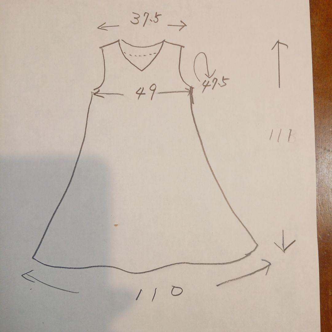 着物リメイク483大島紬からワンピース▶プラチナダークグレー、花柄パッチワーク