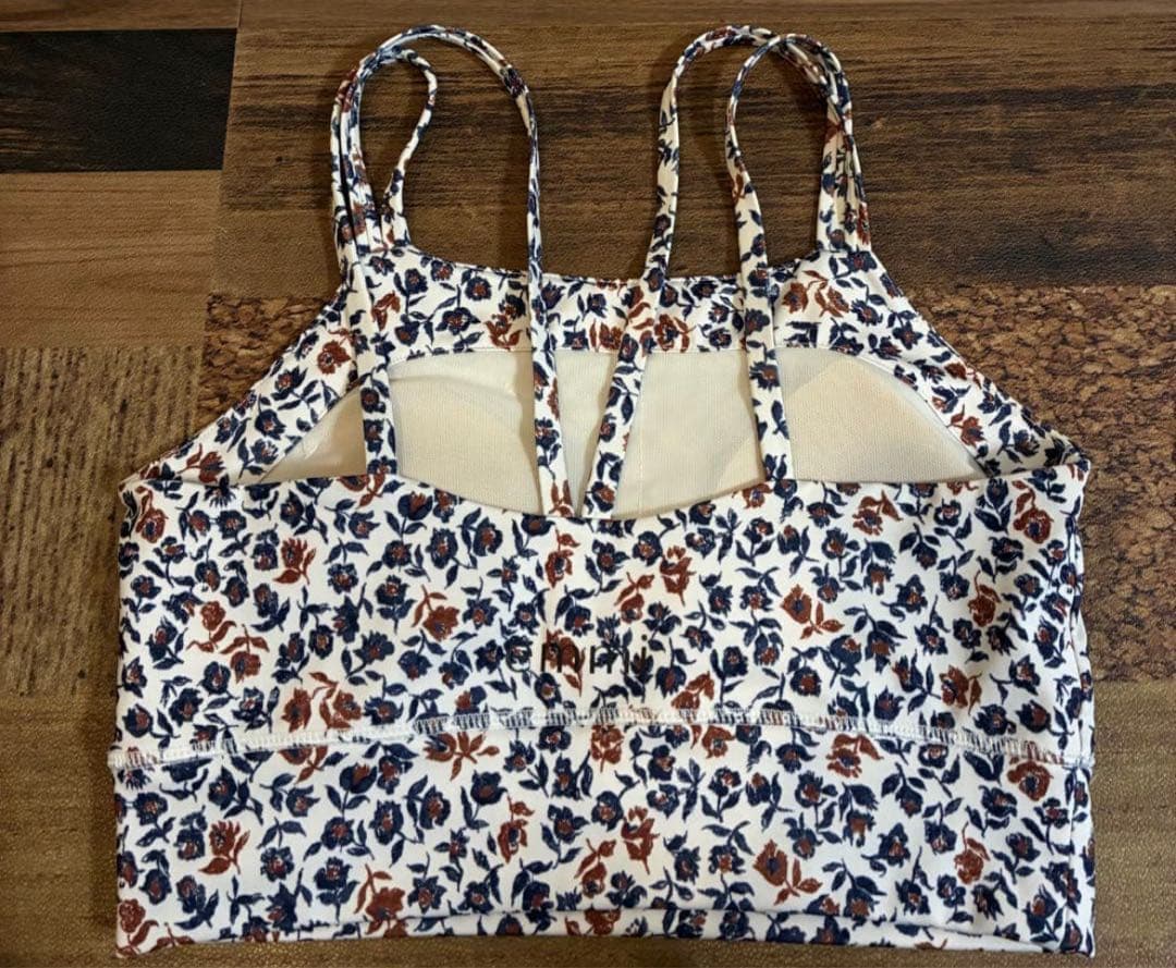 極美　emmi yoga エミヨガ　ヨガウェア　大人上品フラワー　S