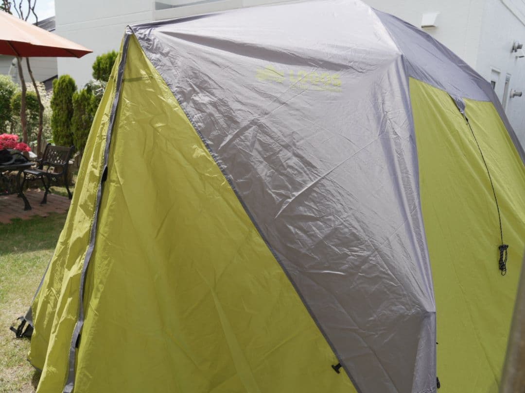 ドーム型クイックテント グレーとライムグリーン