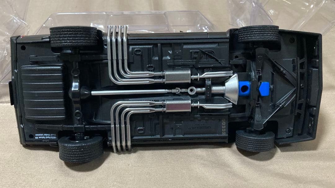 1/18　マッドマックス　V8インターセプター　グリーンライト　①