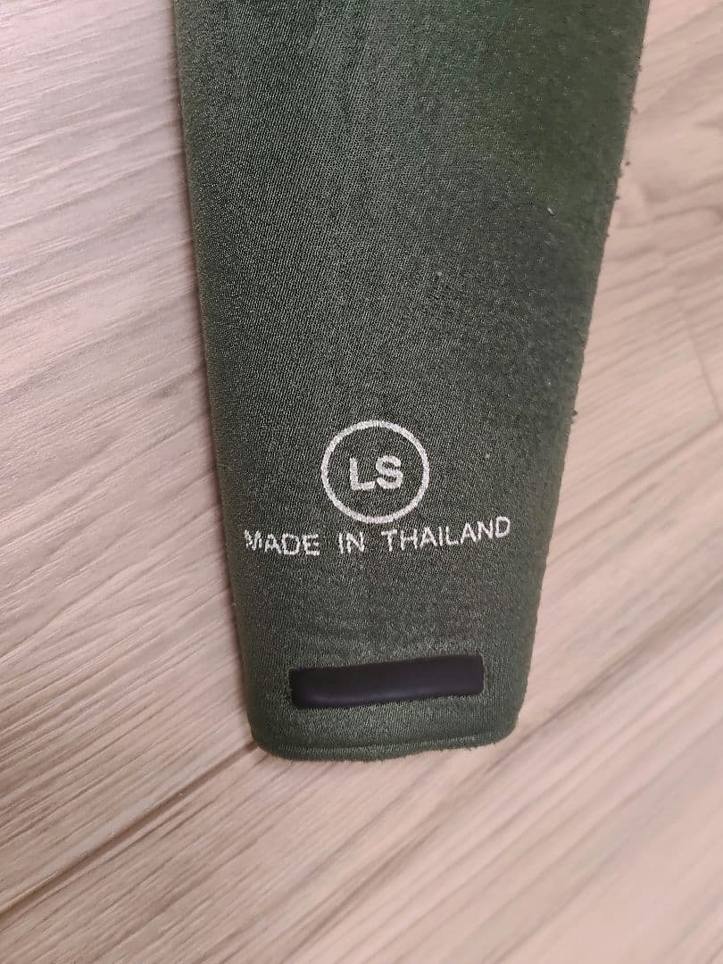 ADELIO 5/4 DELUXE HOODED セミドライ