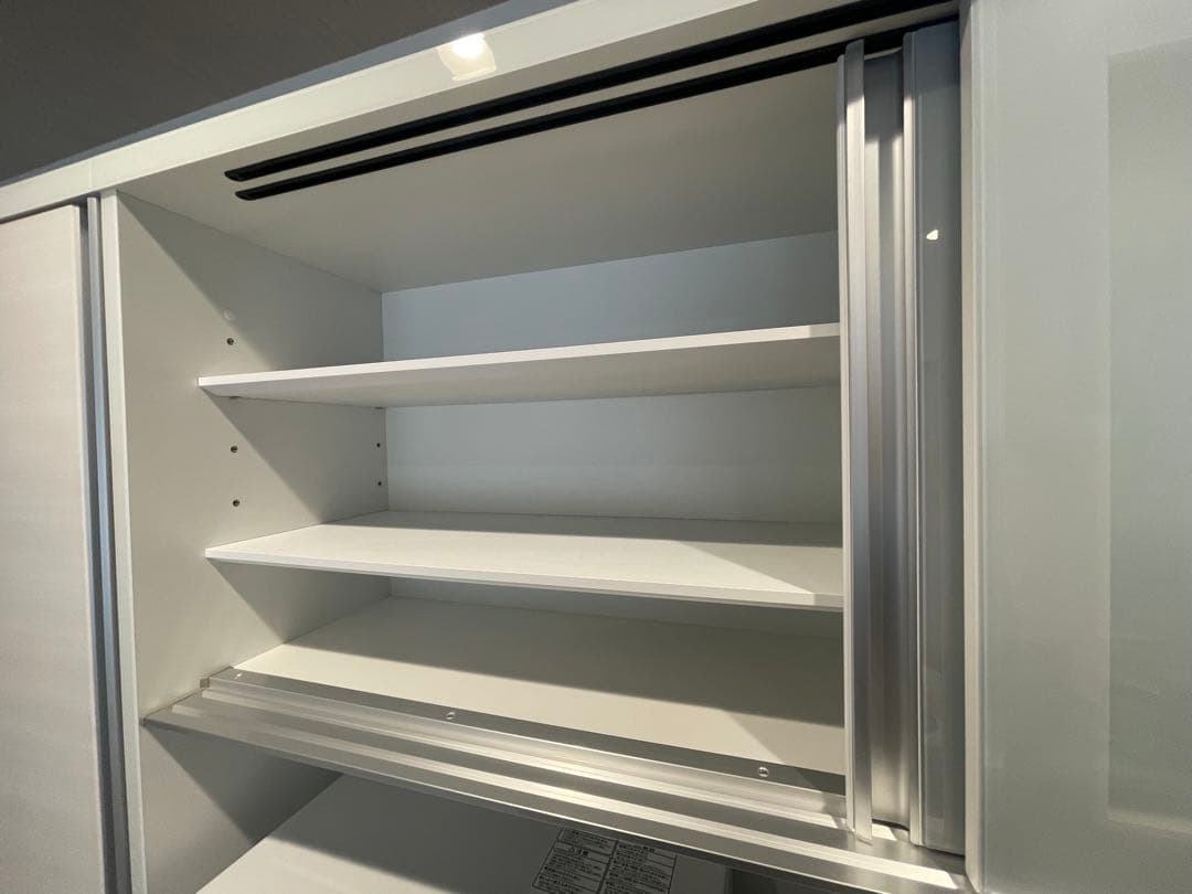 ホワイト 食器棚・配送料込み！