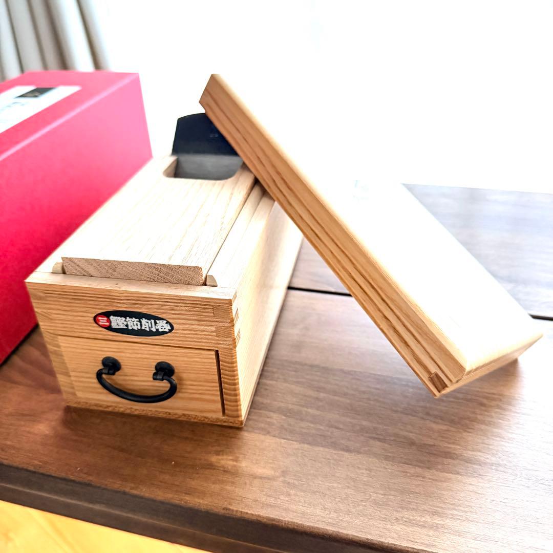 【久世福商店】 かつお節削り器 鰹節 木製 新品 箱