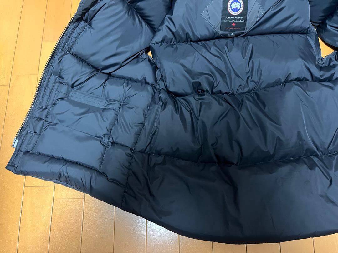 ザキ　カナダグース　ダウンベスト（黒／Lサイズ）