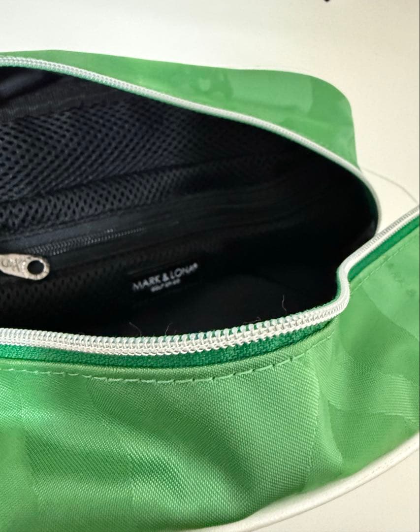 美品 ☆ MARK&LONA ポーチ クラッチ 緑 マーク&ロナ カートバッグ