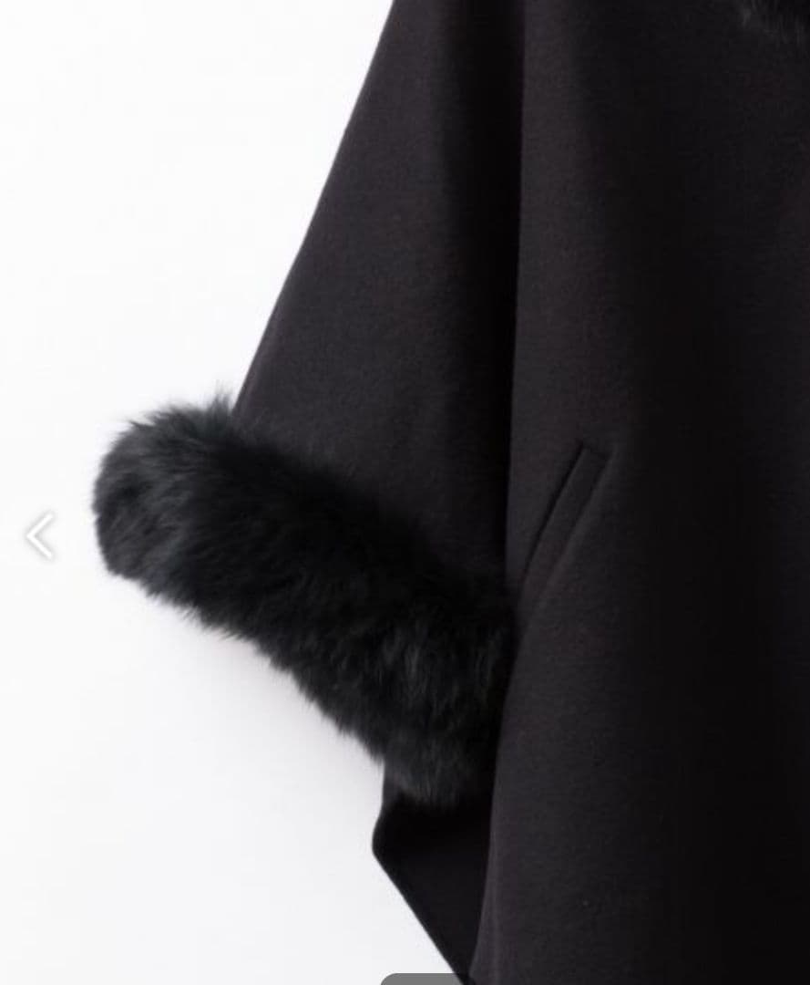 グレースコンチネンタル　Diagram　リアルファー付きフードポンチョコート