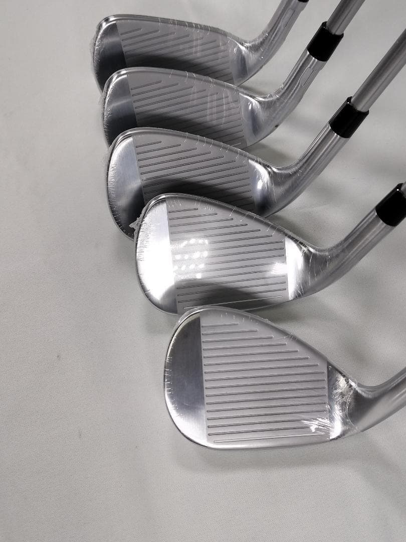 【女性：新品：L】5本セット テーラーメイド⭐QIアイアン7～9・PW・SW