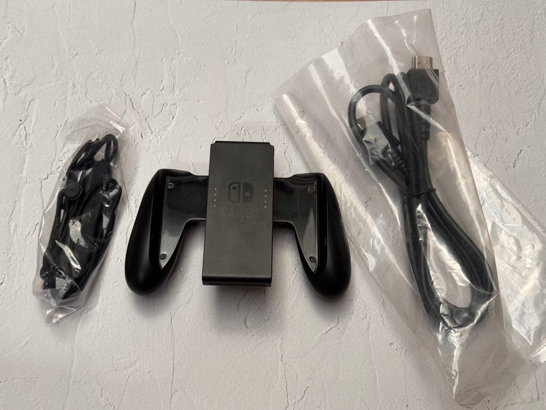 Nintendo Switch本体（ケースおまけ付き）