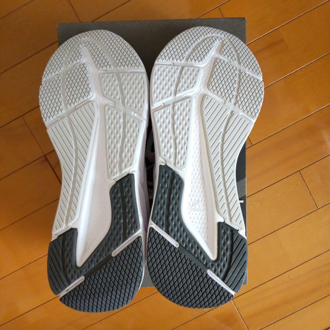 アディダス クエスター ランニングシューズ 26.5cm