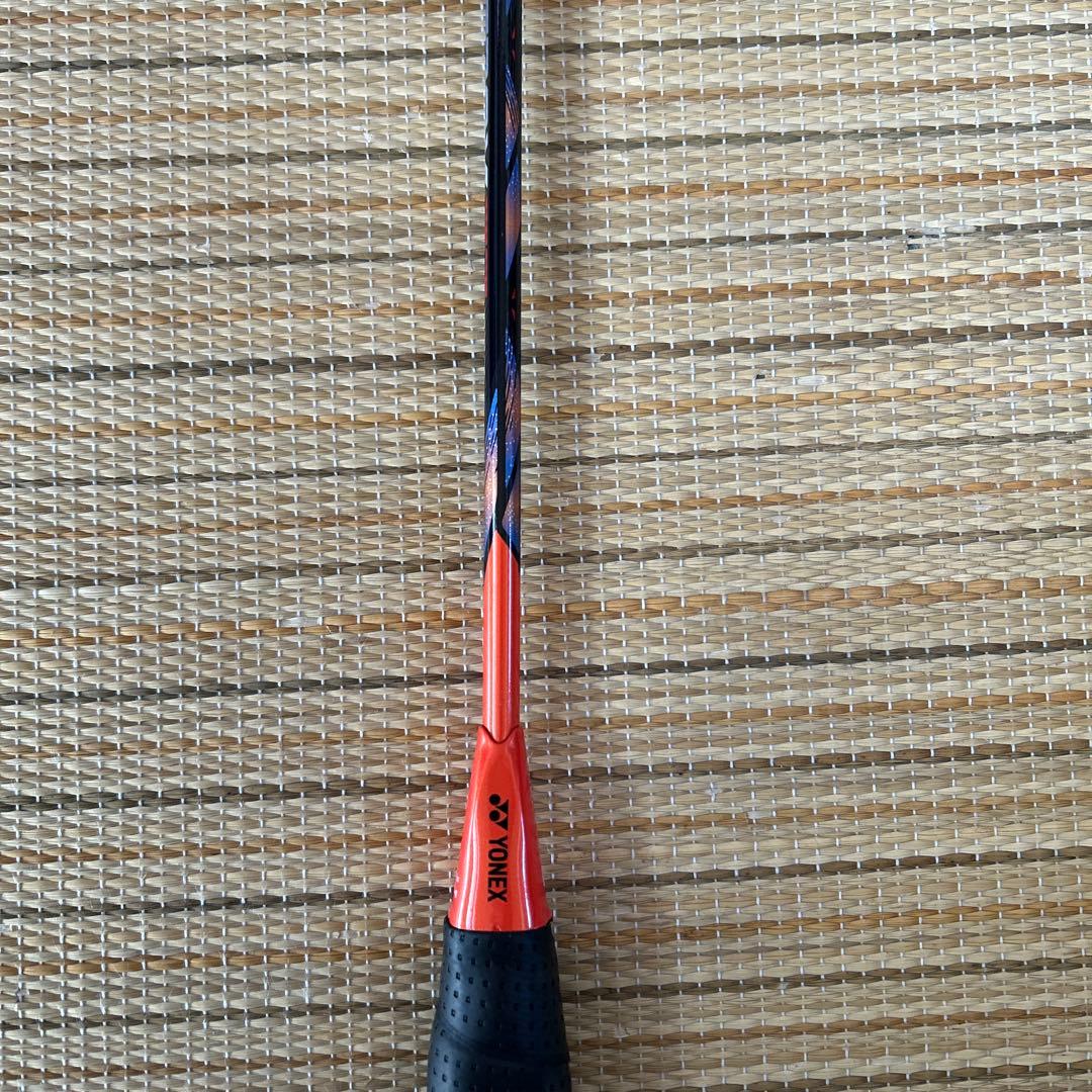 ASTROX 77 バドミントンラケット