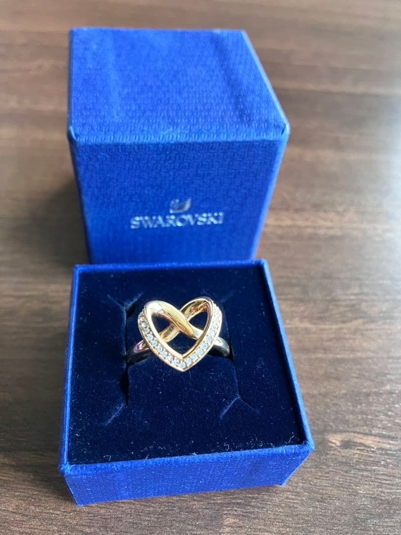 ★こや吉★SWAROVSKIスワロフスキー　リング【17号】ゴールドカラー