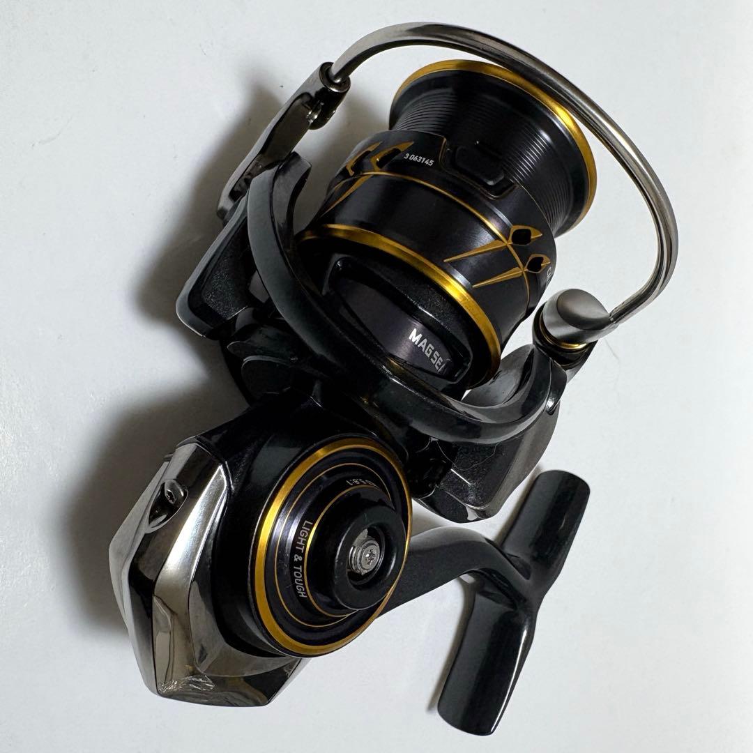 新品 DAIWA 21 CALDIA FC LT 2000S カルディア　ダイワ