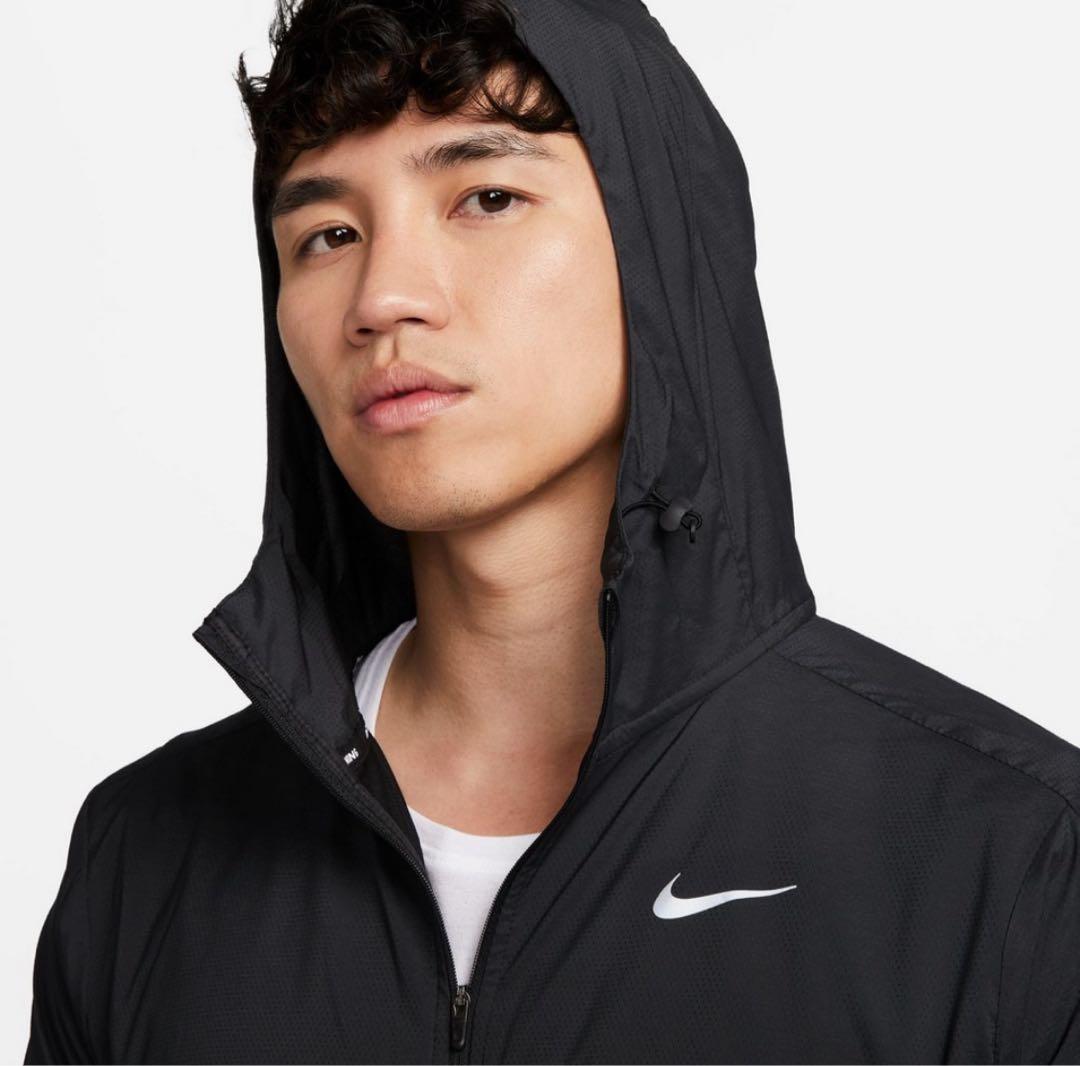 新品‼️ナイキ　ウィンドランナー　長袖 フルジップ　撥水加工　UV加工　黒　M