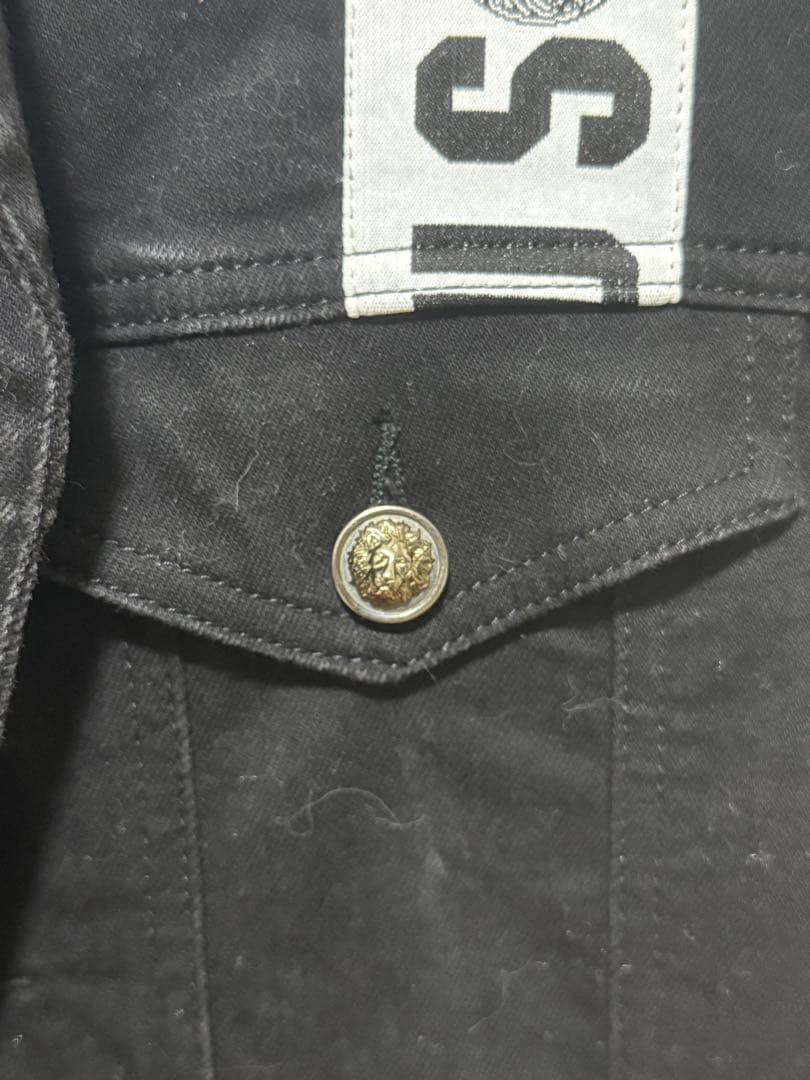 ヴェルサーチ　デニムジャケット