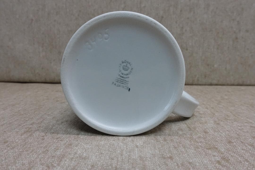 １９８９年 ロイヤルコペンハーゲン マグカップ Small サイズ