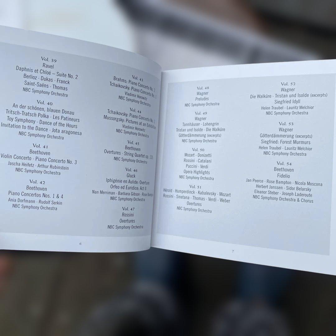 【特価】トスカニーニ RCA録音CD 全集　84CD+冊子　 [DVD欠品］