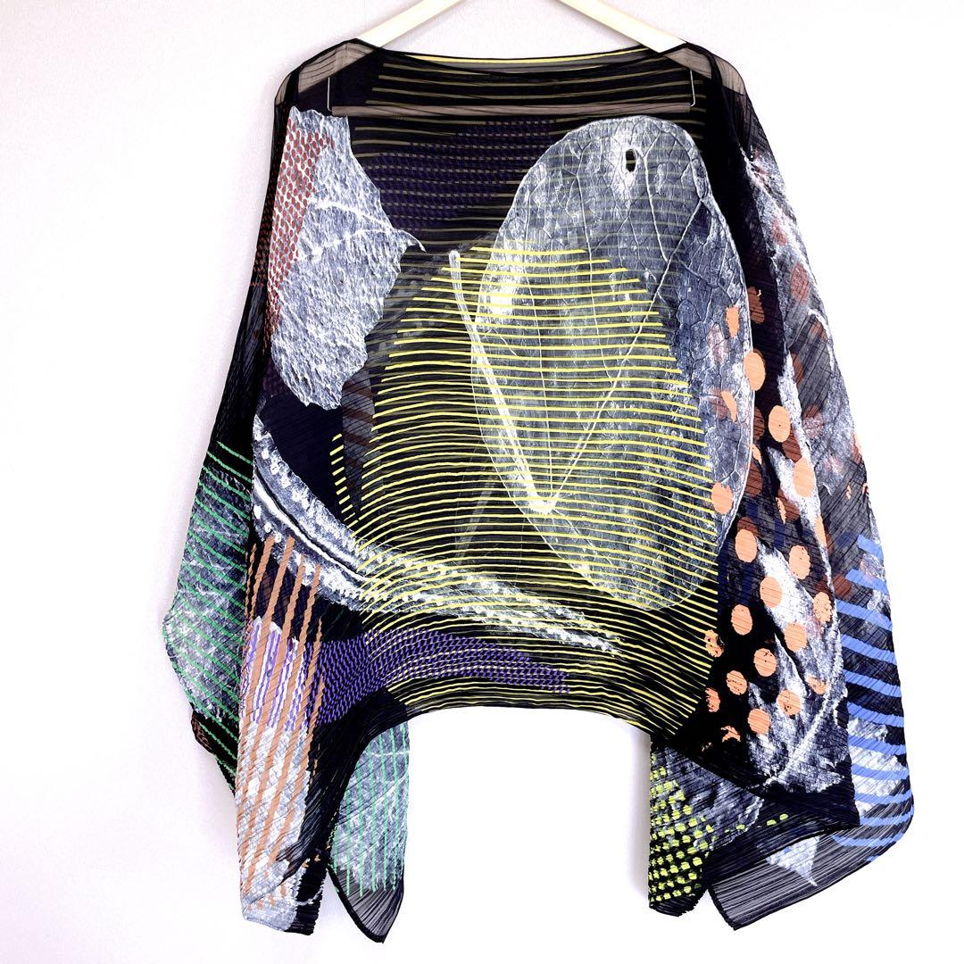 希少 プリーツプリーズ イッセイミヤケ 総柄 変形ポンチョ ストール ケープ