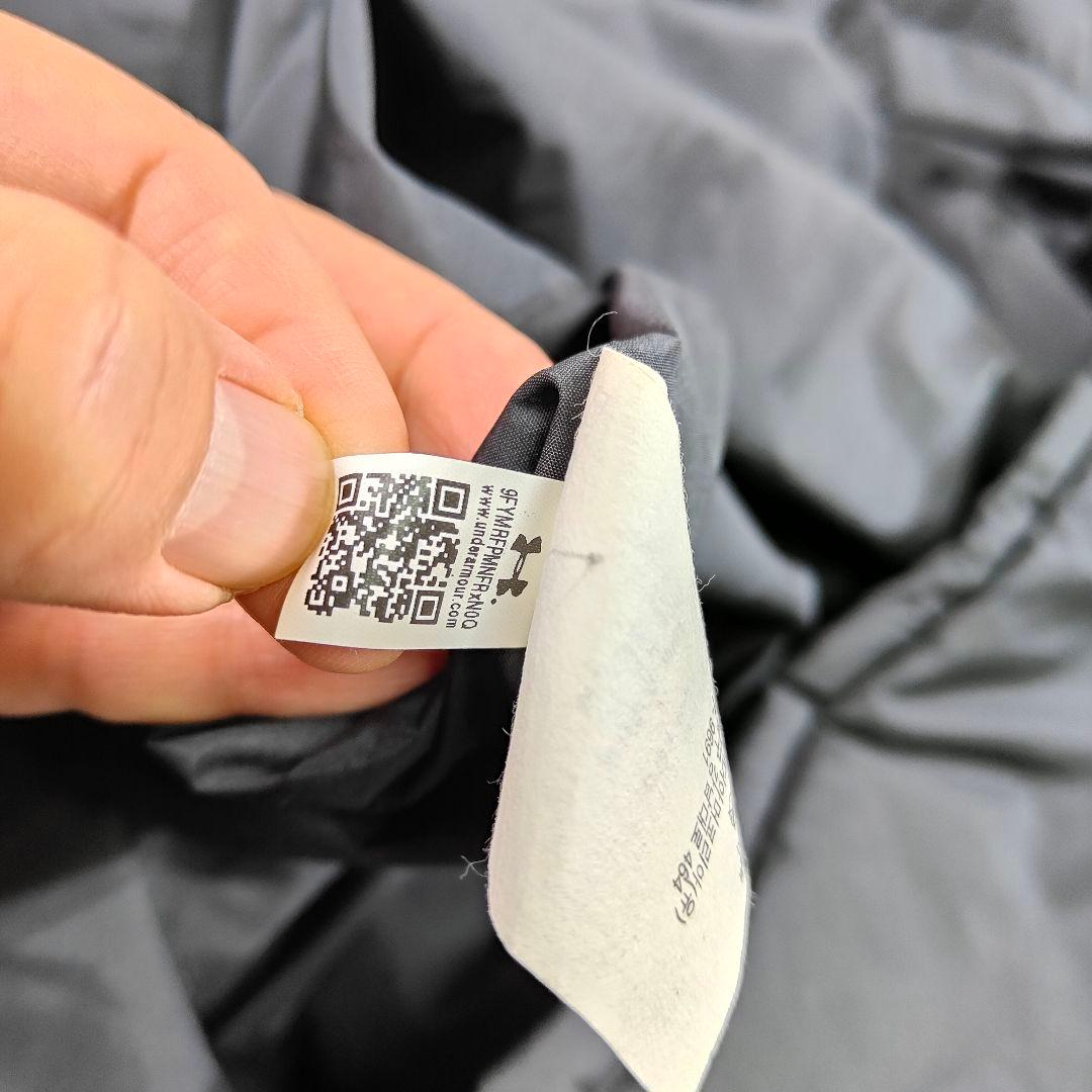 アンダーアーマー✨ロング ベンチコート 黒 フード ロゴプリント 男女兼用