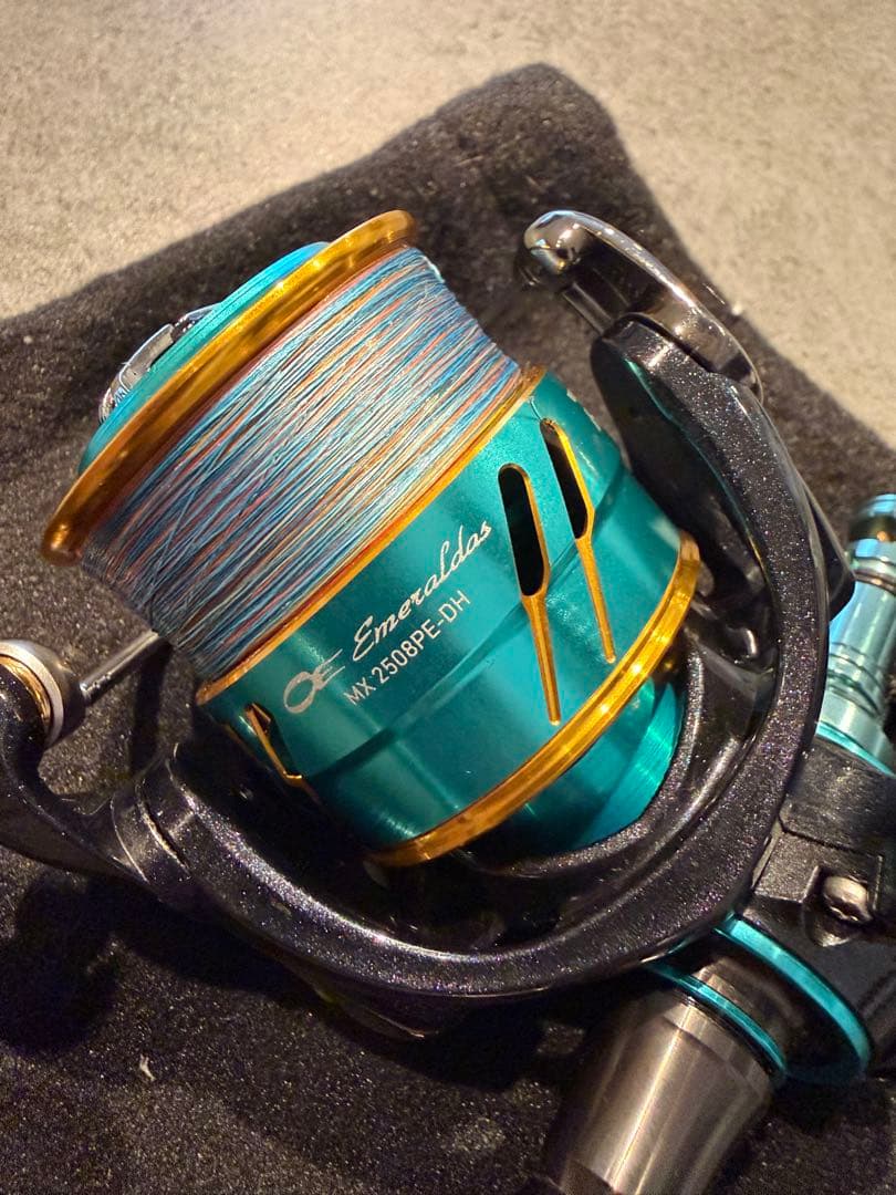 エメラルダス　MX2508PE-DH スピニングリール