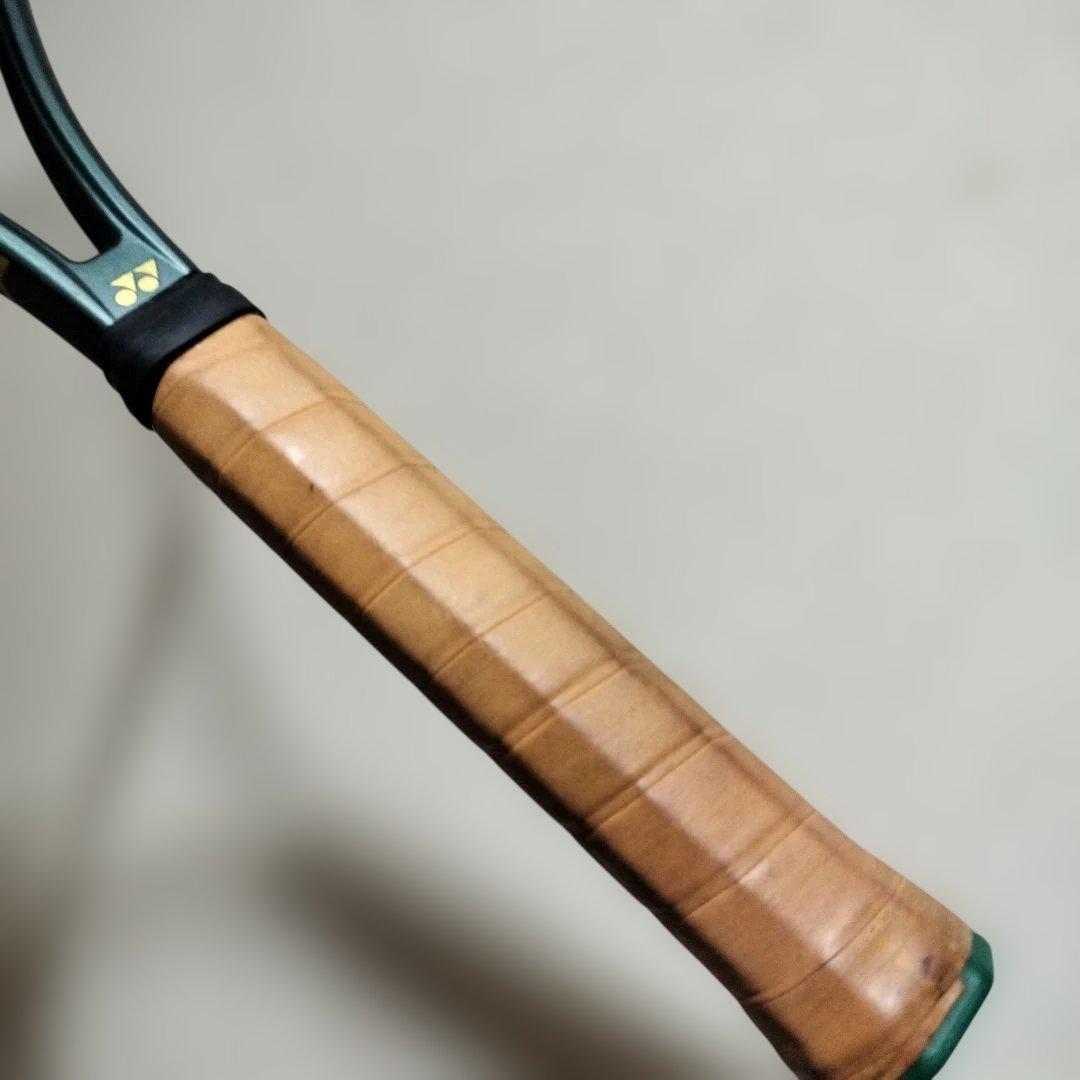 ヨネックス　テニスラケット　VCORE PRO100 G2