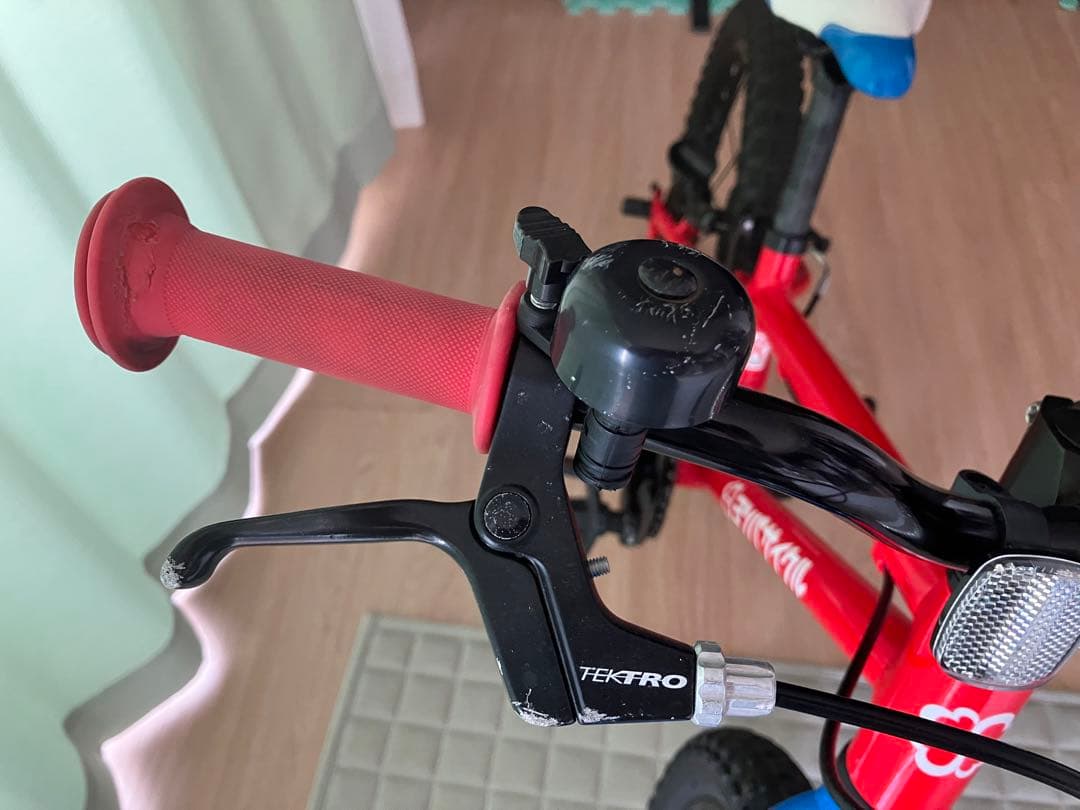 スタンド付き！　ヨツバサイクル　18インチ子ども自転車