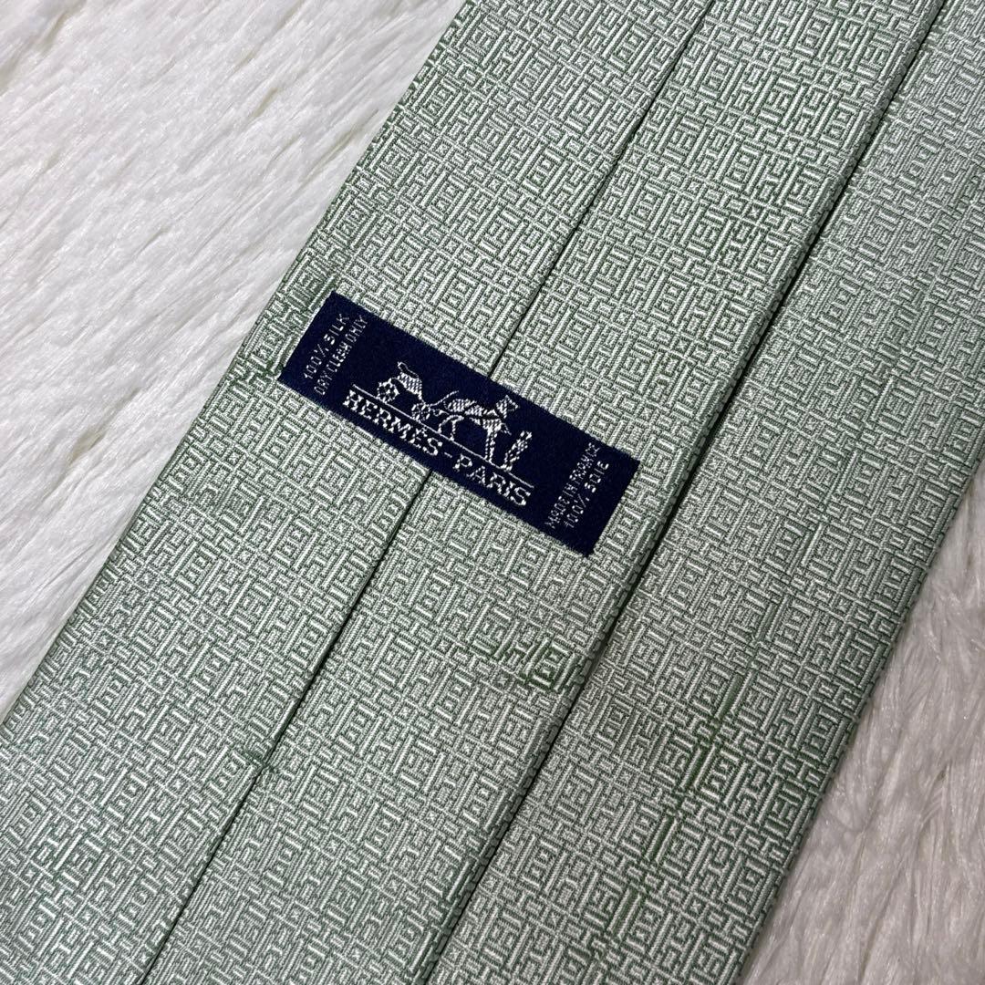 【未使用品】HERMES ネクタイ　シルク　エルメス　箱付き　H柄