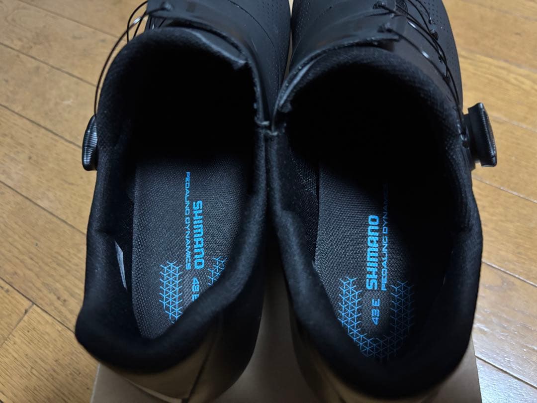 SHIMANO RC3 ワイド ブラック 43