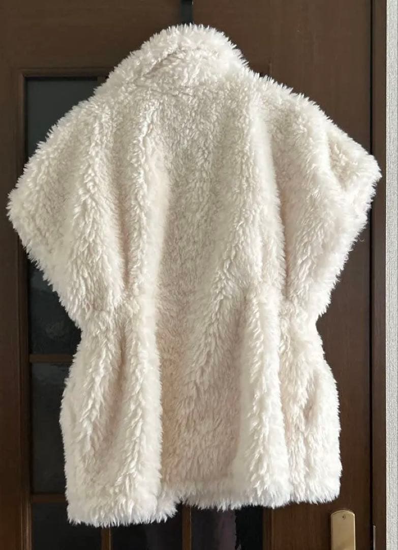 [新品未使用] フワフワ　プードル　ベスト