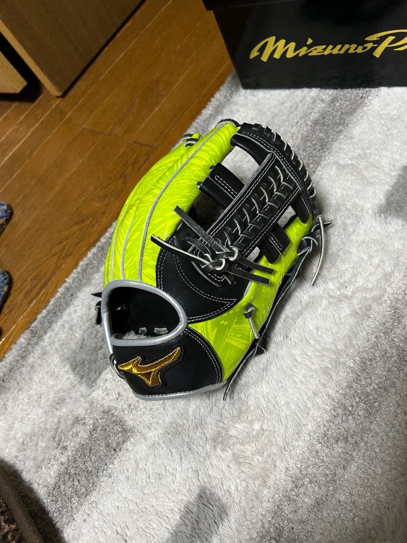 ミズノ プロ軟式グローブ イエロー/ブラック